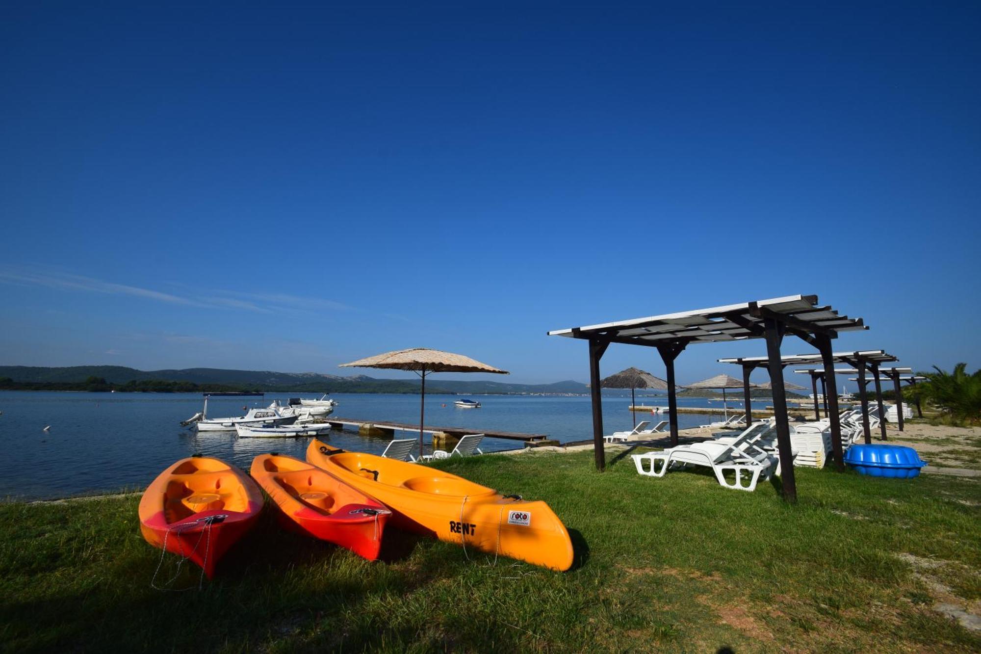 Euroholiday Apartments Turanj Exterior photo